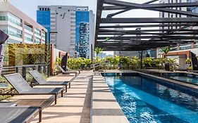 Studio sofisticado com garagem próximo ao Ibirapuera - Vila Nova Conceição